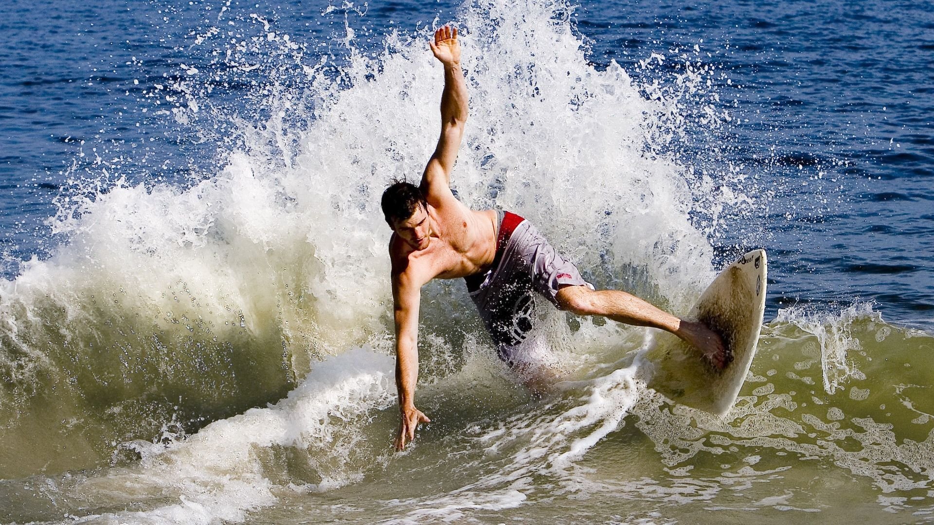 雷纳尔杰大放异彩,助球队逆转胜利,雷纳什么水平